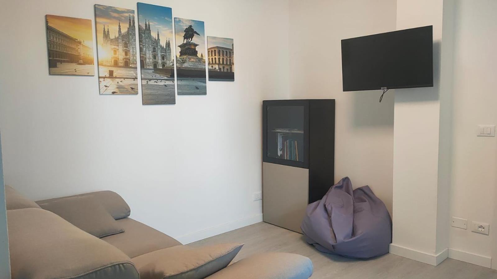 Bilocale Metro 4 - Linate Airport E Duomo 10 Min Apartment Milan