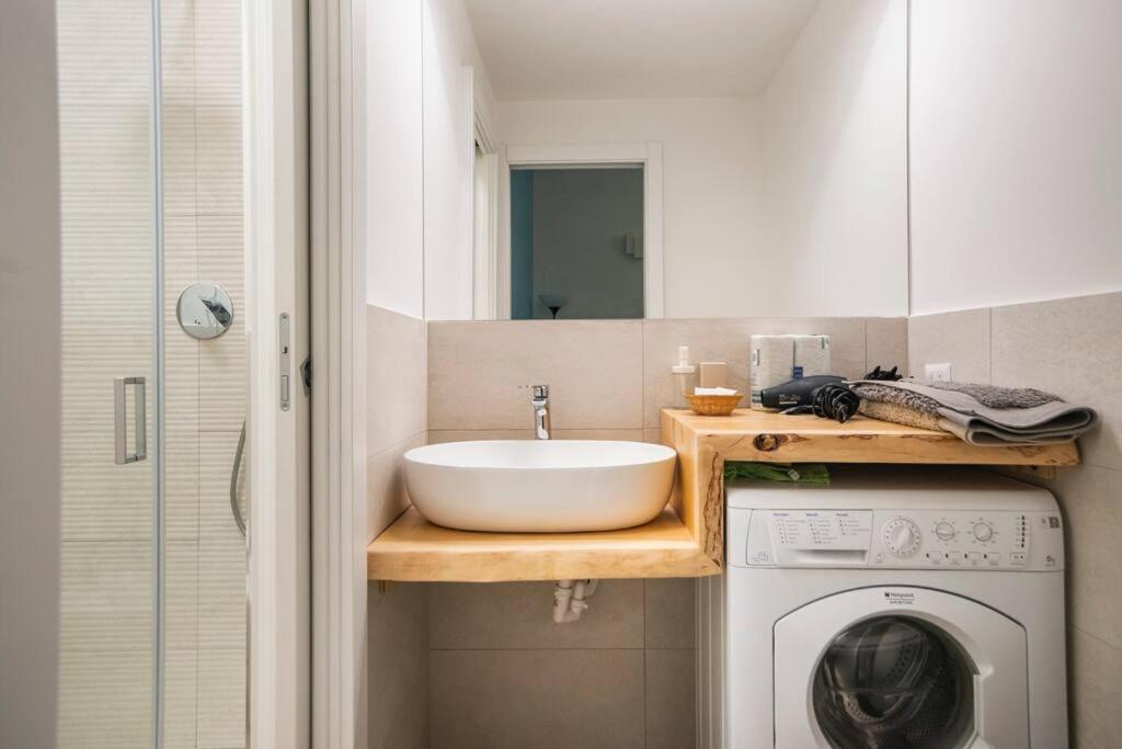 Tadino 50 Milan