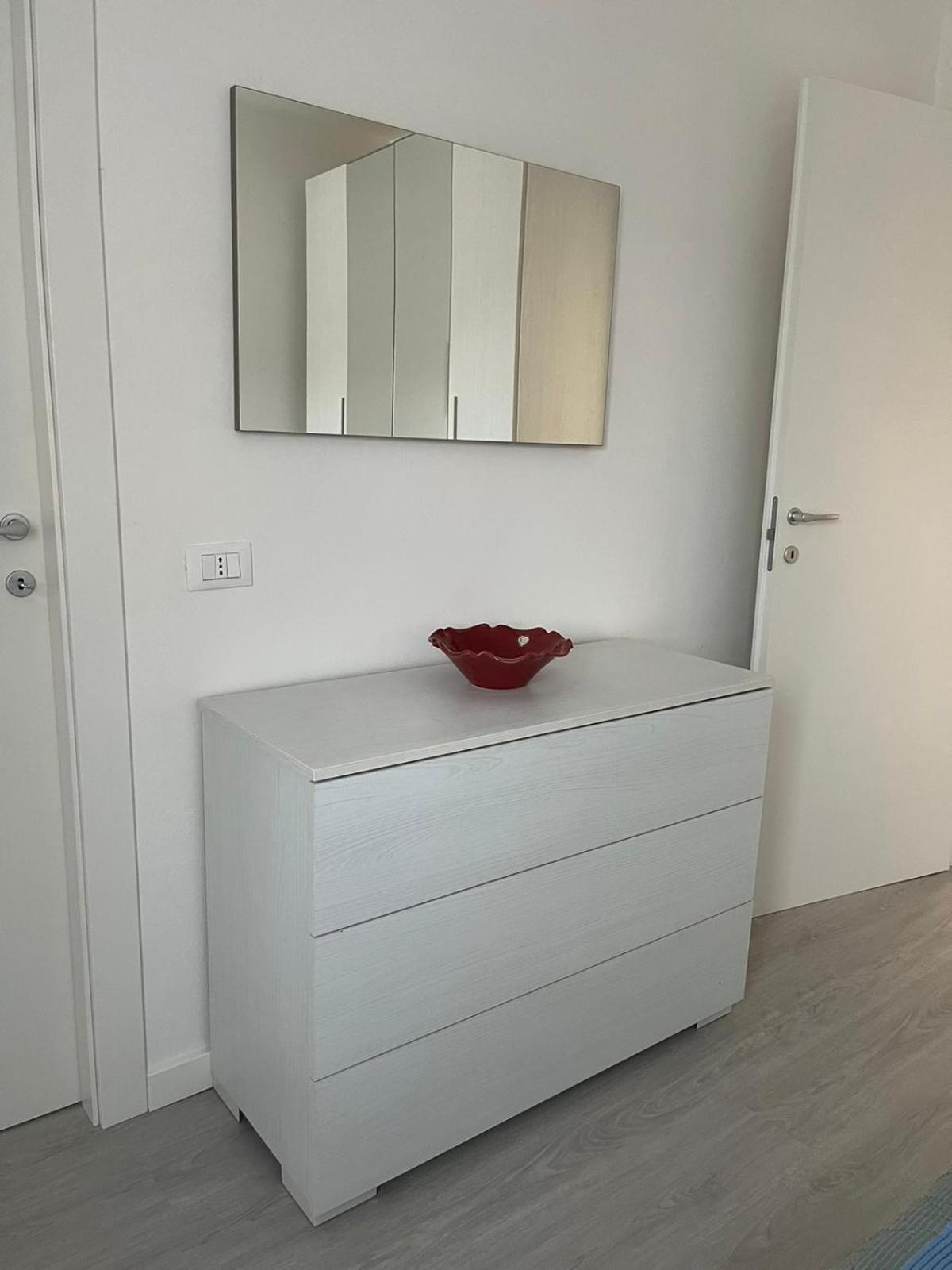 Apartment Bilocale Metro 4 - Linate Airport E Duomo 10 Min