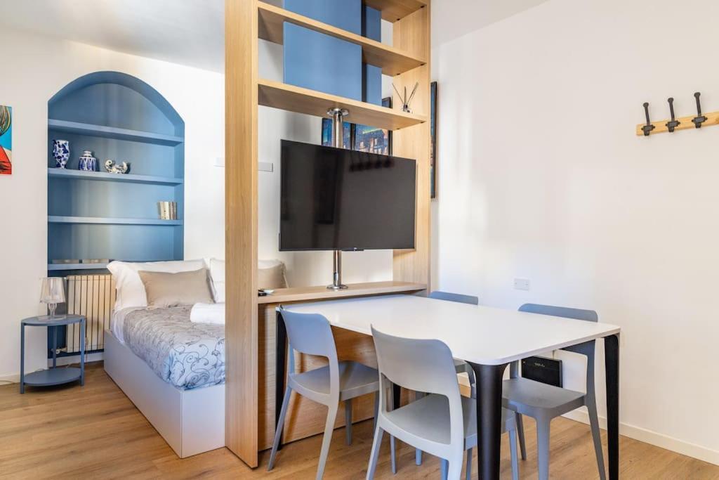 Loft Bosco Verticale - Isola Apartment