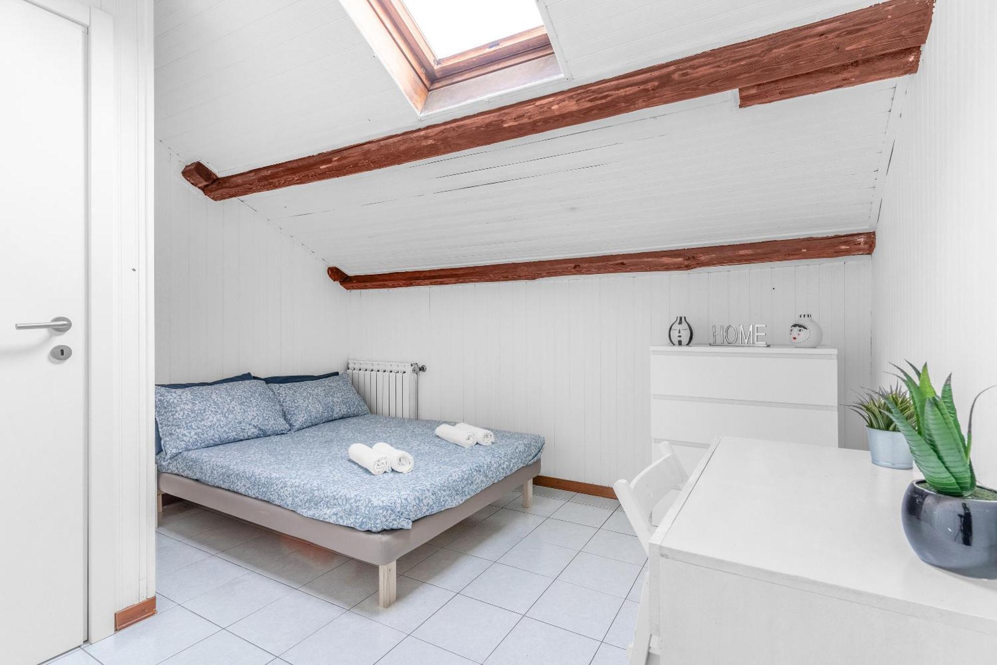 Apartment Ma15 Duomo-loreto - Large - - Bright