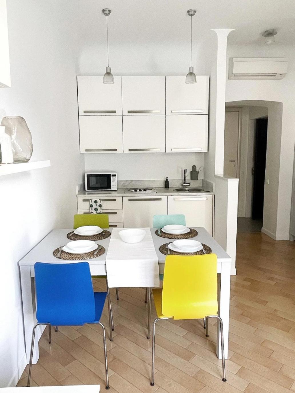 Apartment Ampio E Accogliente Bilocale - Fara 1, Porta Nuova *