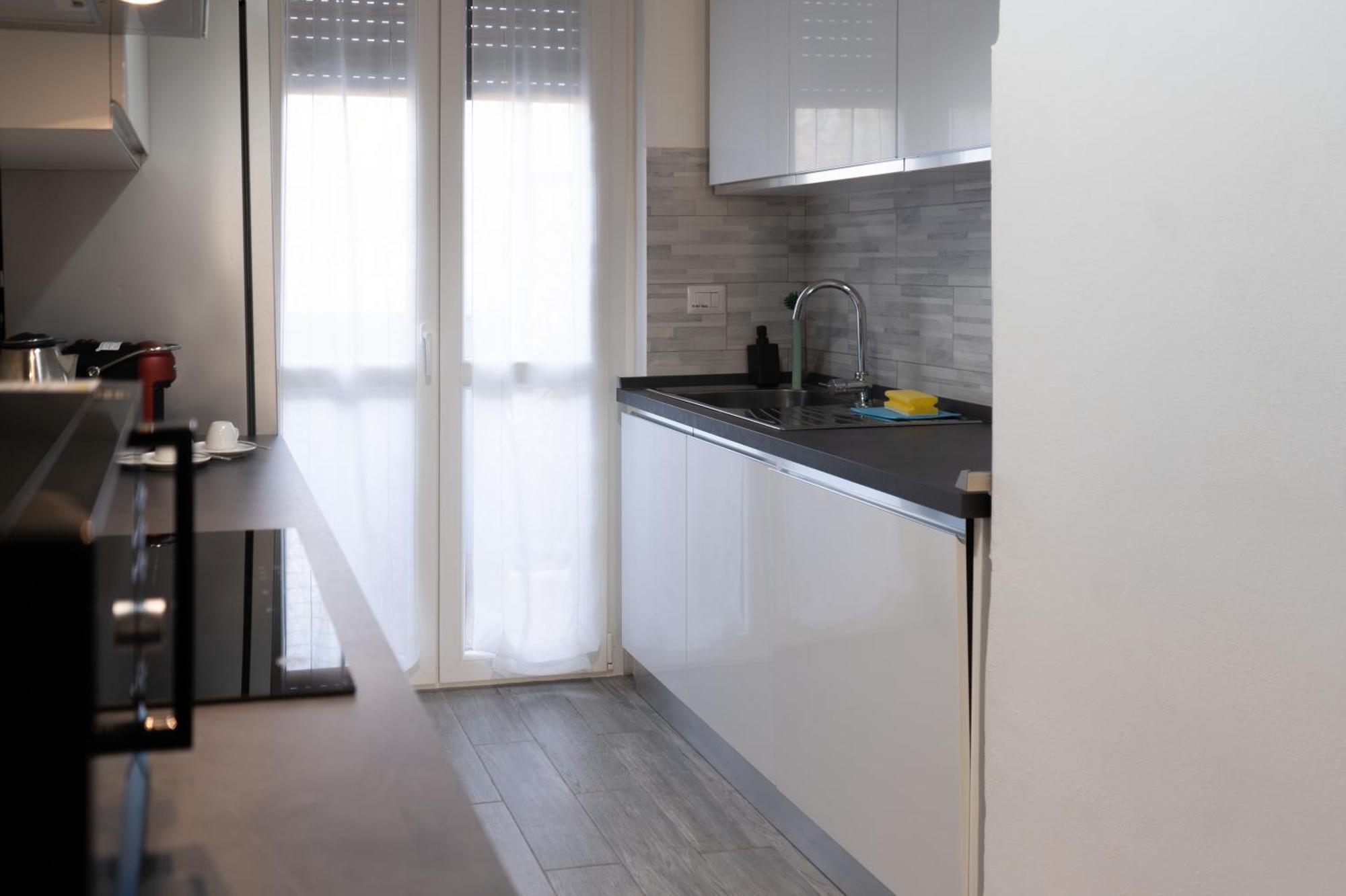 10min Rhofiera & Sansiro - 5min Metro - Ac - Freeparking Apartment *