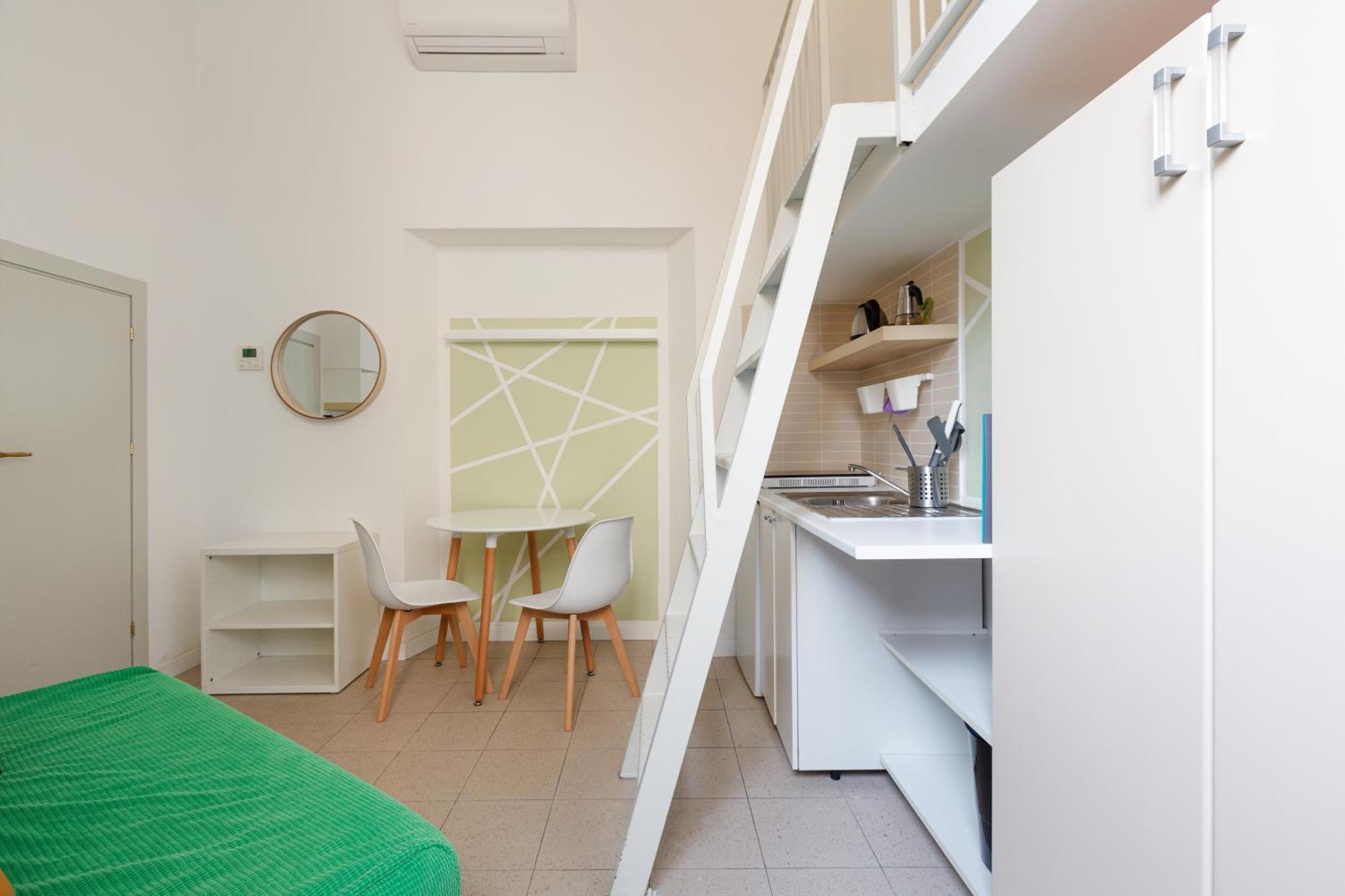 Magenta Long Let Apts Milan