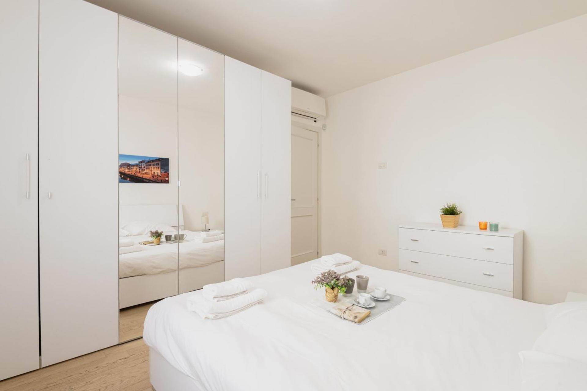 Easylife - Stile E Comfort Sui Navigli Mailand