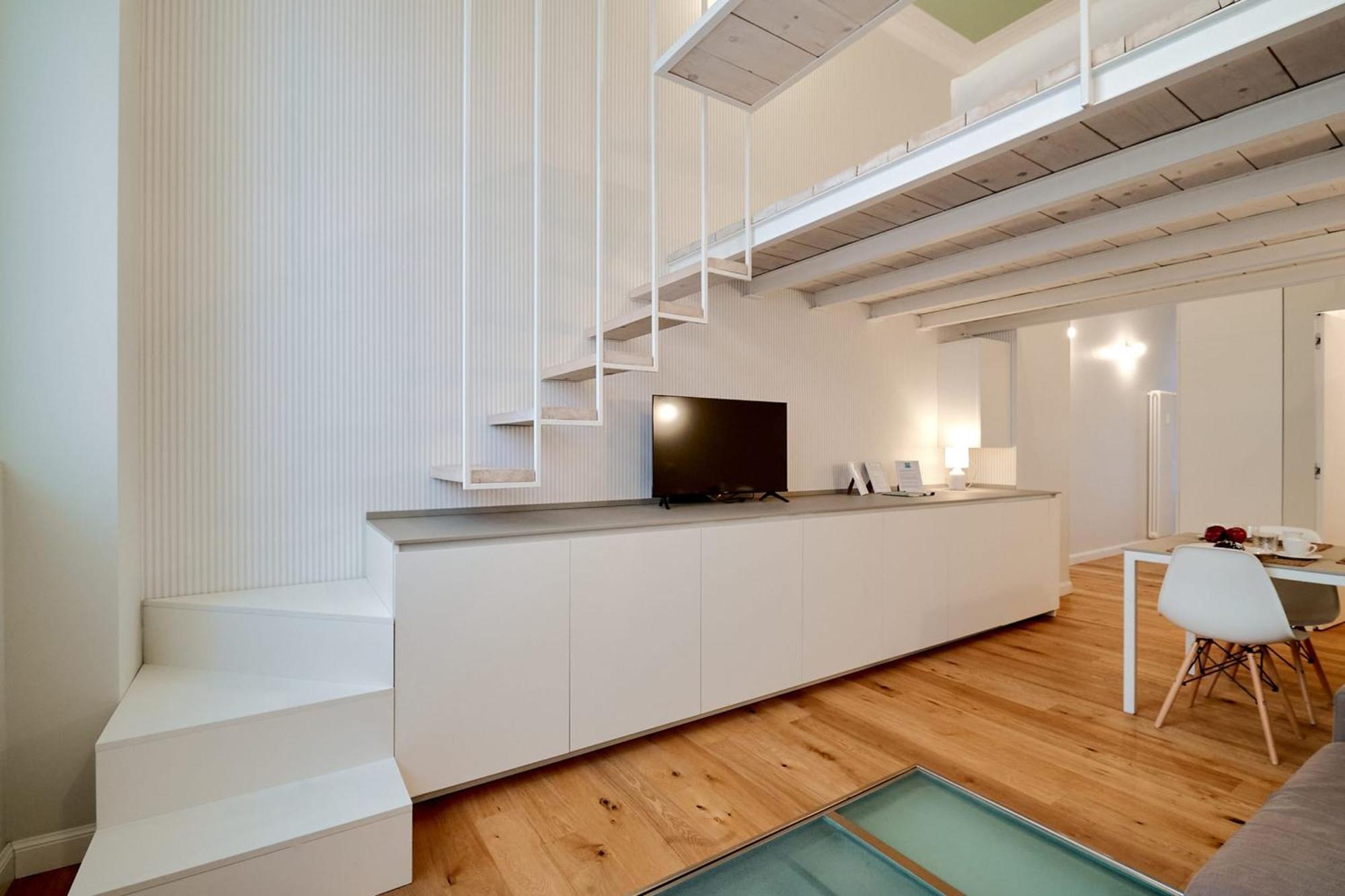 Design Loft Perfect For Couples Apartment