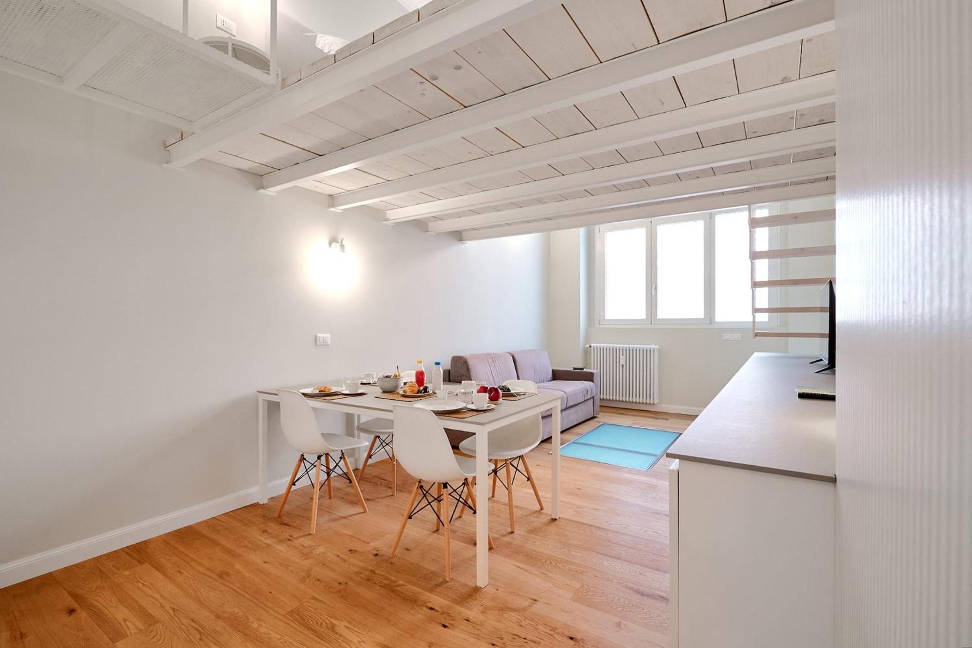 Design Loft Perfect For Couples *