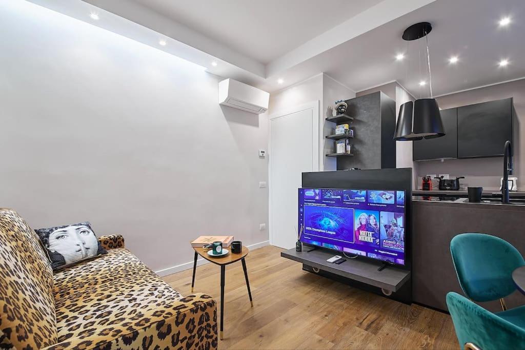 Apartment Moderno Bilocale Chic 8 Min Dal Duomo Mailand