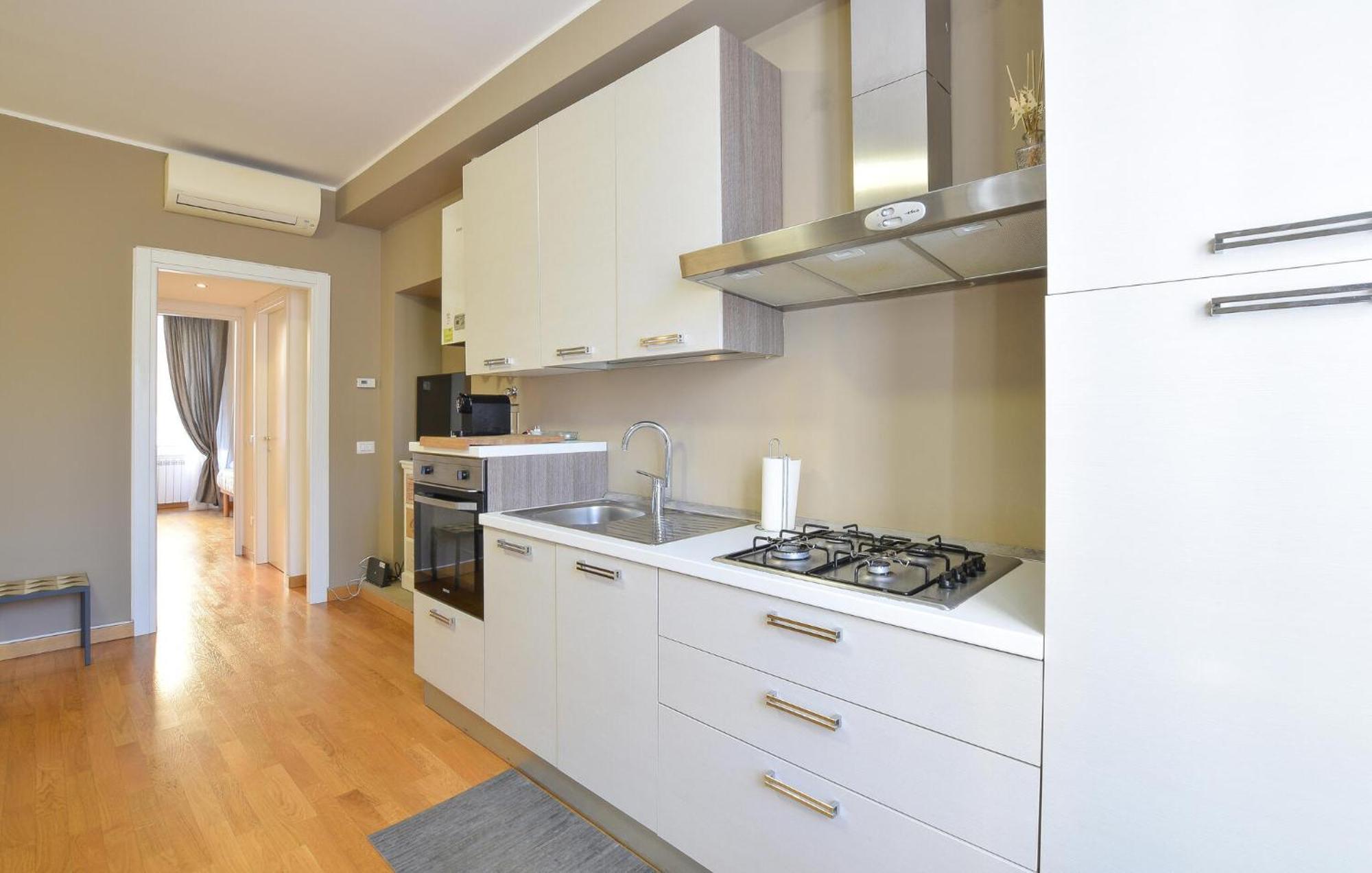Stunning In With Kitchen Apartment Milan