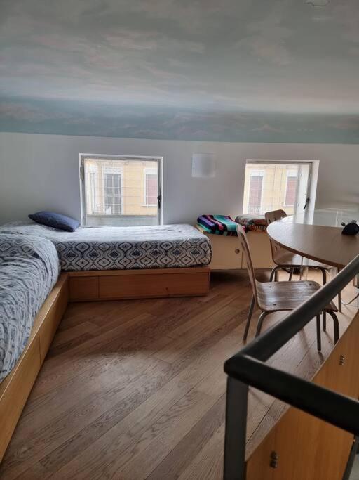 Apartment Attico Incantevole In Centro Citta Con Terrazzo Vicino Alle Sfilate Di Moda