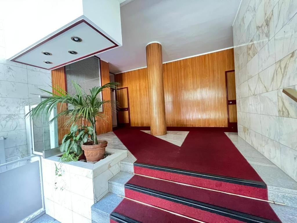 Home Fr Apartment