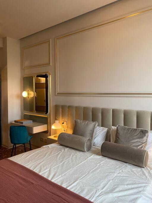 3 Minutes' Walk From The Duomo Cathedral *