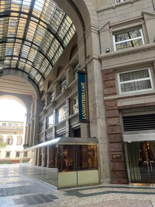3 Minutes' Walk From The Duomo Cathedral *