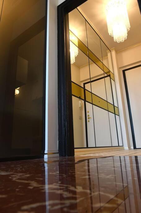 Apartamento 3 Minutes' Walk From The Duomo Cathedral Milão
