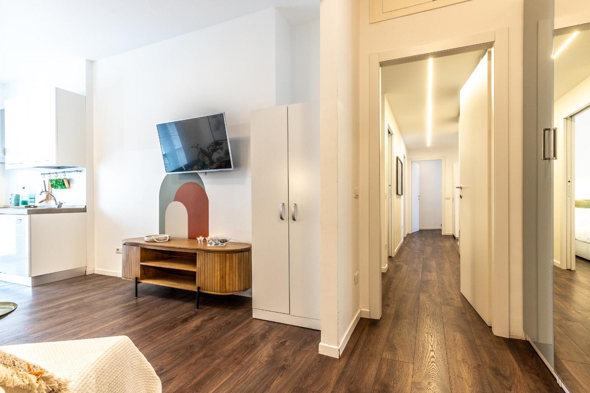 Stayeasy Cavalcanti - 3 Bedrooms, 2 Baths - Station