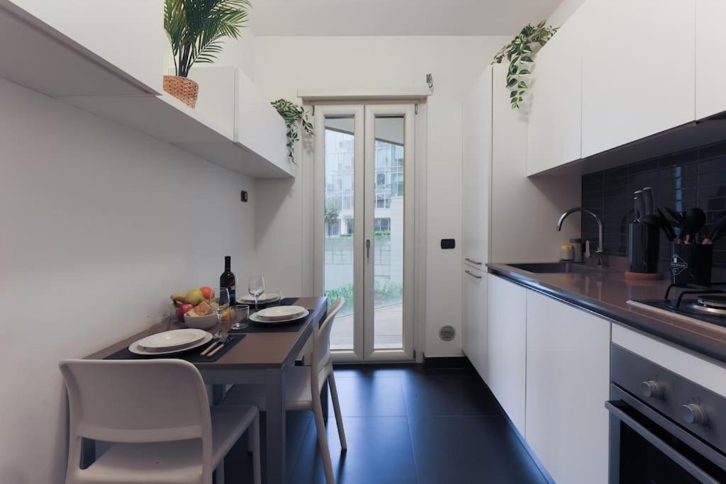 Comfort Centrale With Fast Wifi And Free Netflix Apartment Mailand