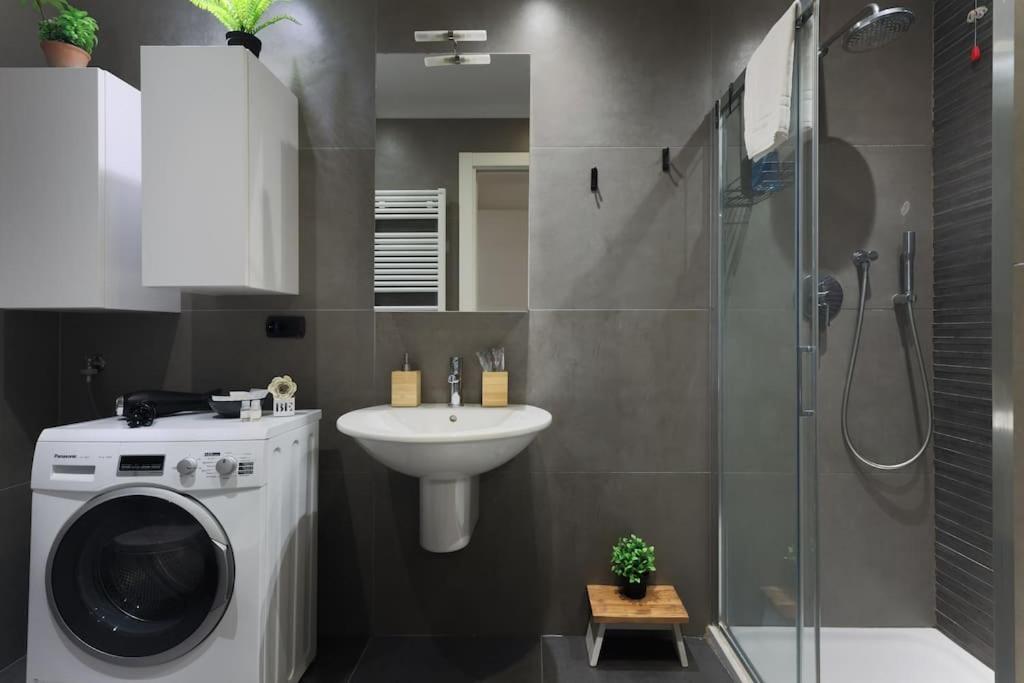 Comfort Centrale With Fast Wifi And Free Netflix Apartment Mailand
