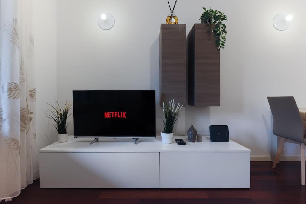 Apartment Comfort Centrale With Fast Wifi And Free Netflix Mailand