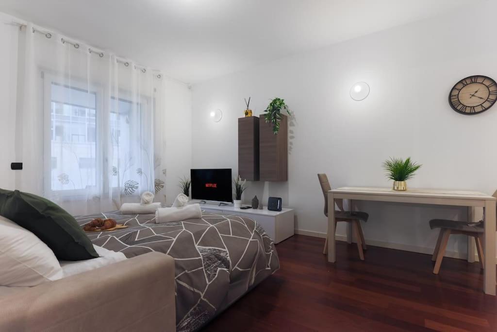 Comfort Centrale With Fast Wifi And Free Netflix Apartment Mailand