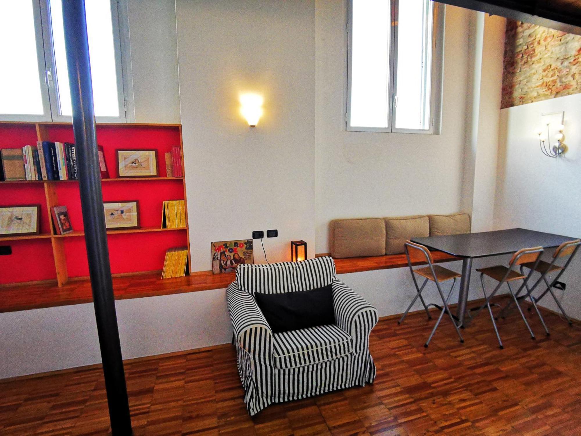 Apartment In Da House *