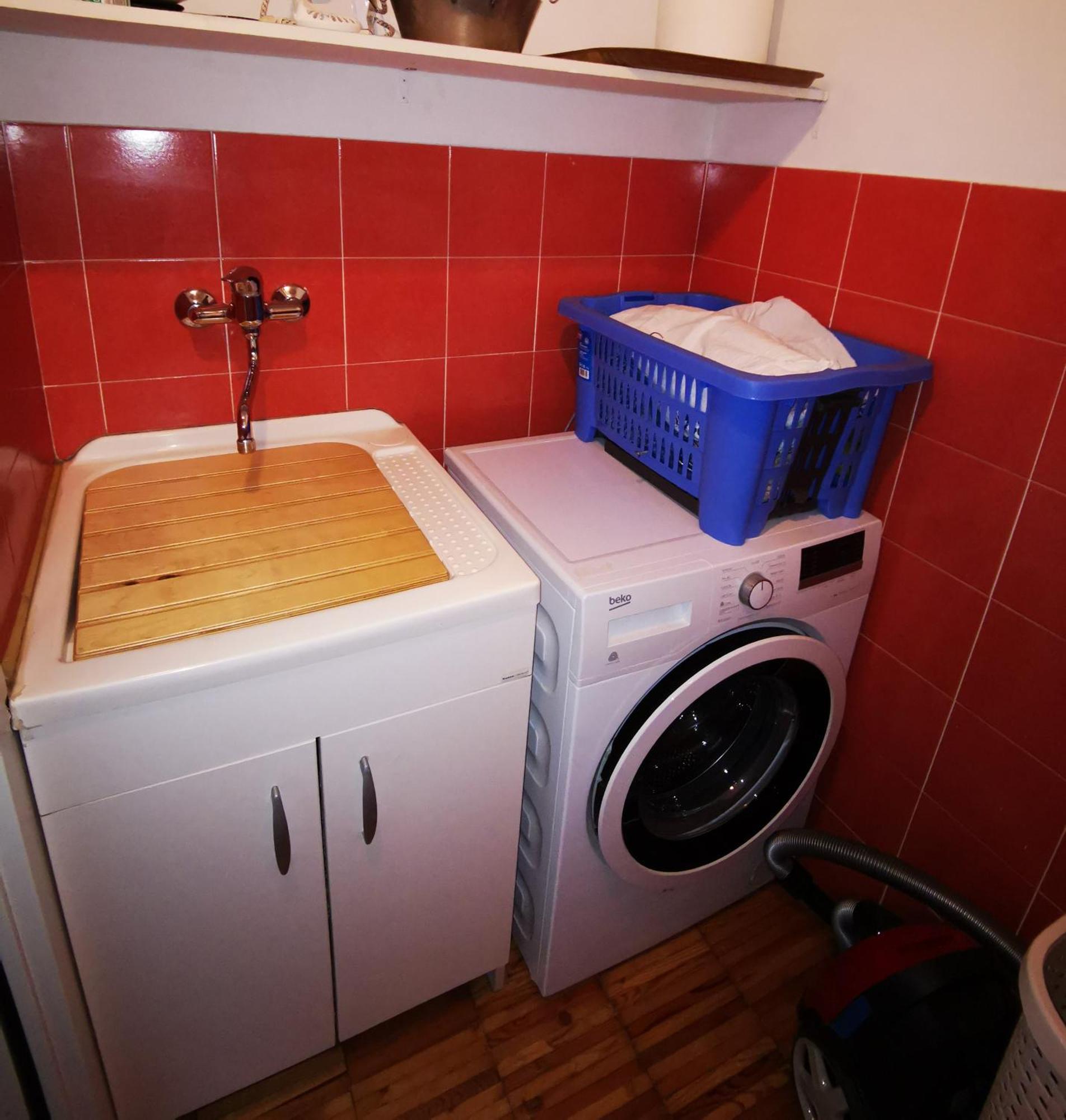 Apartment In Da House *