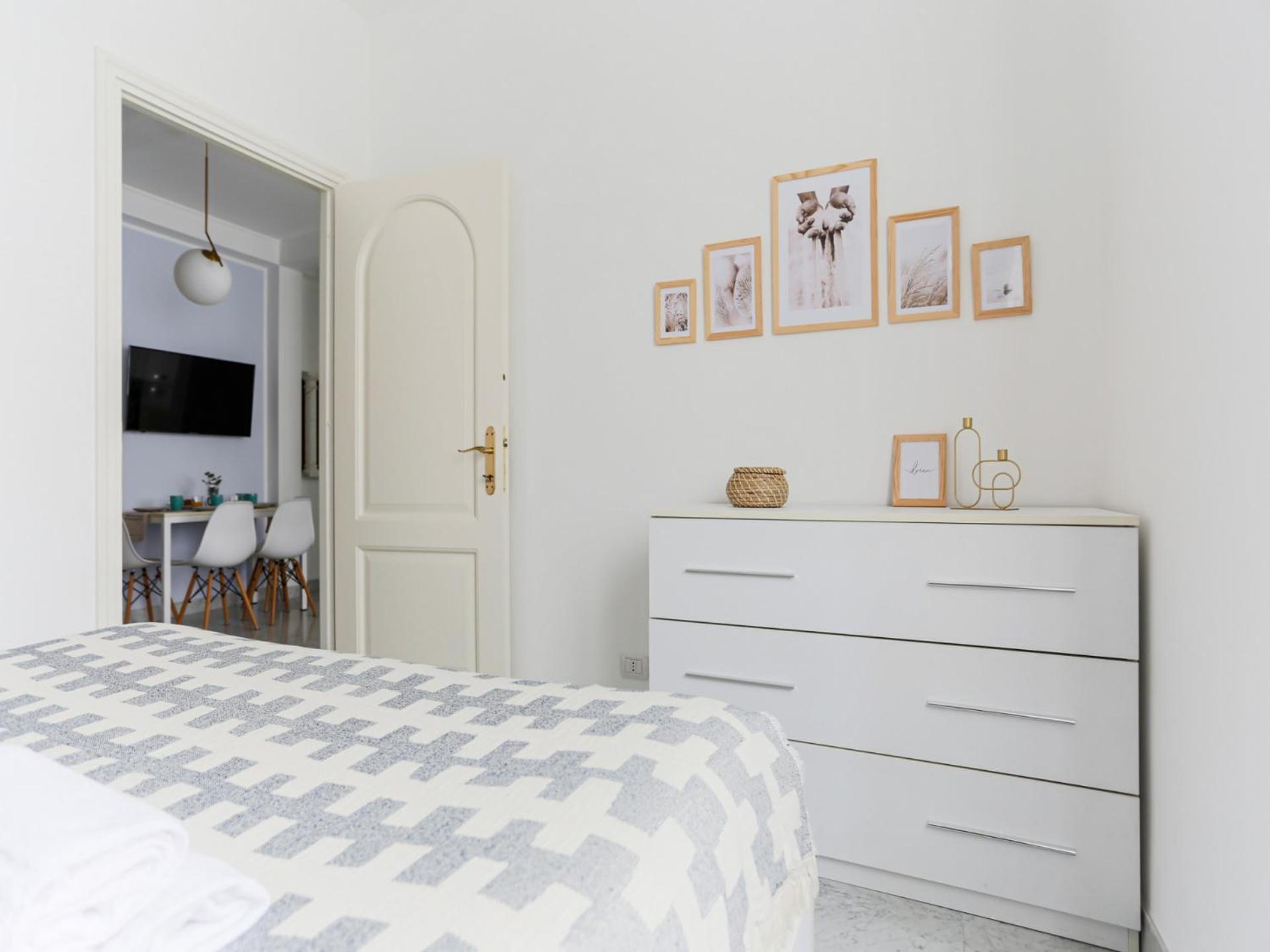 The Best Rent - Bright Two-bedroom In Central Station Area *