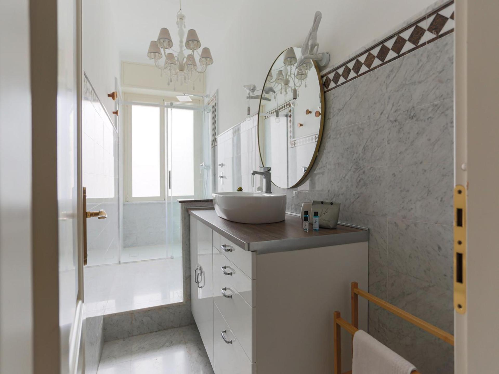 The Best Rent - Bright Two-bedroom In Central Station Area Aparthotel *