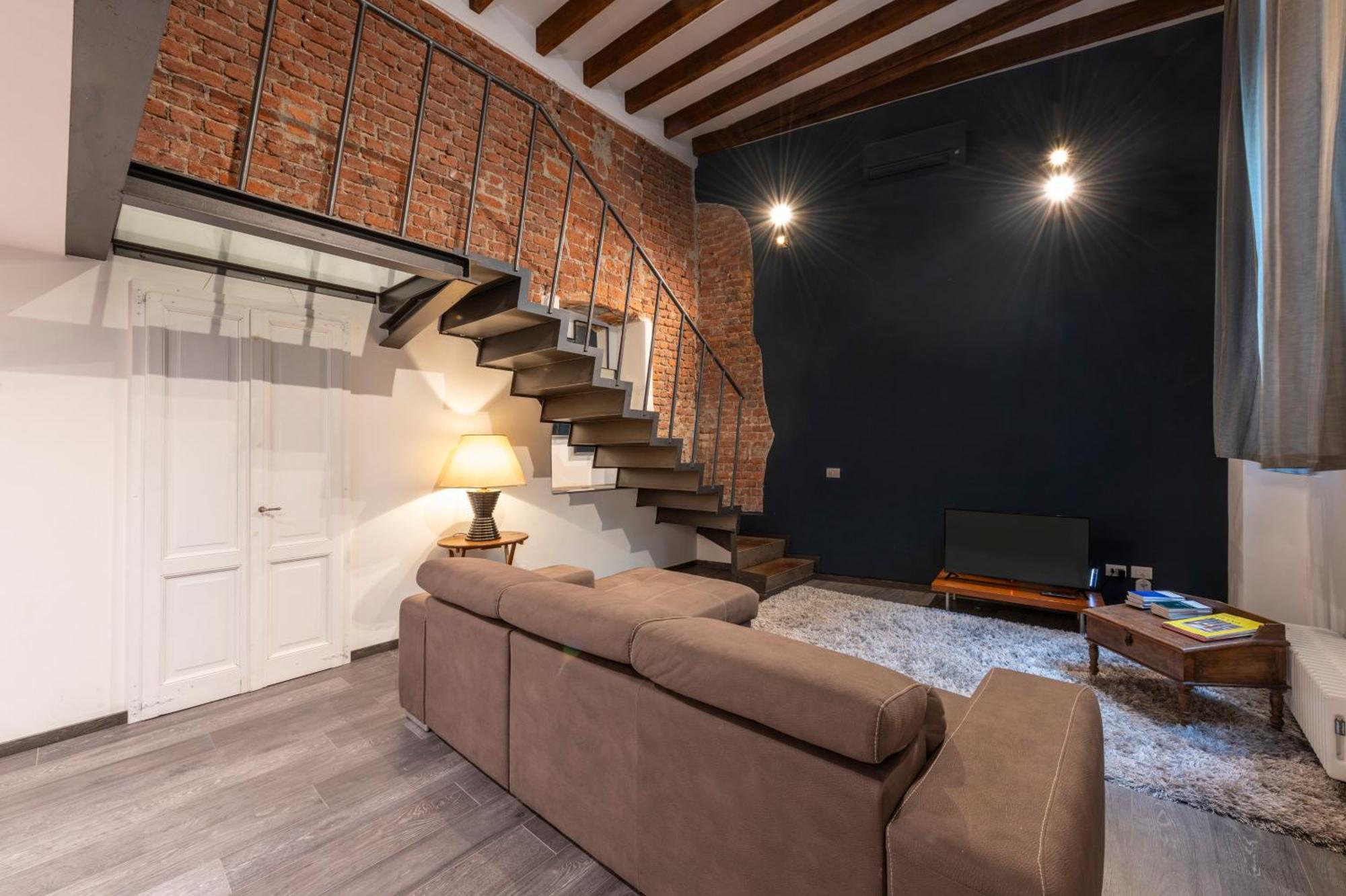 Apartment Charming Loft In Isola Mailand