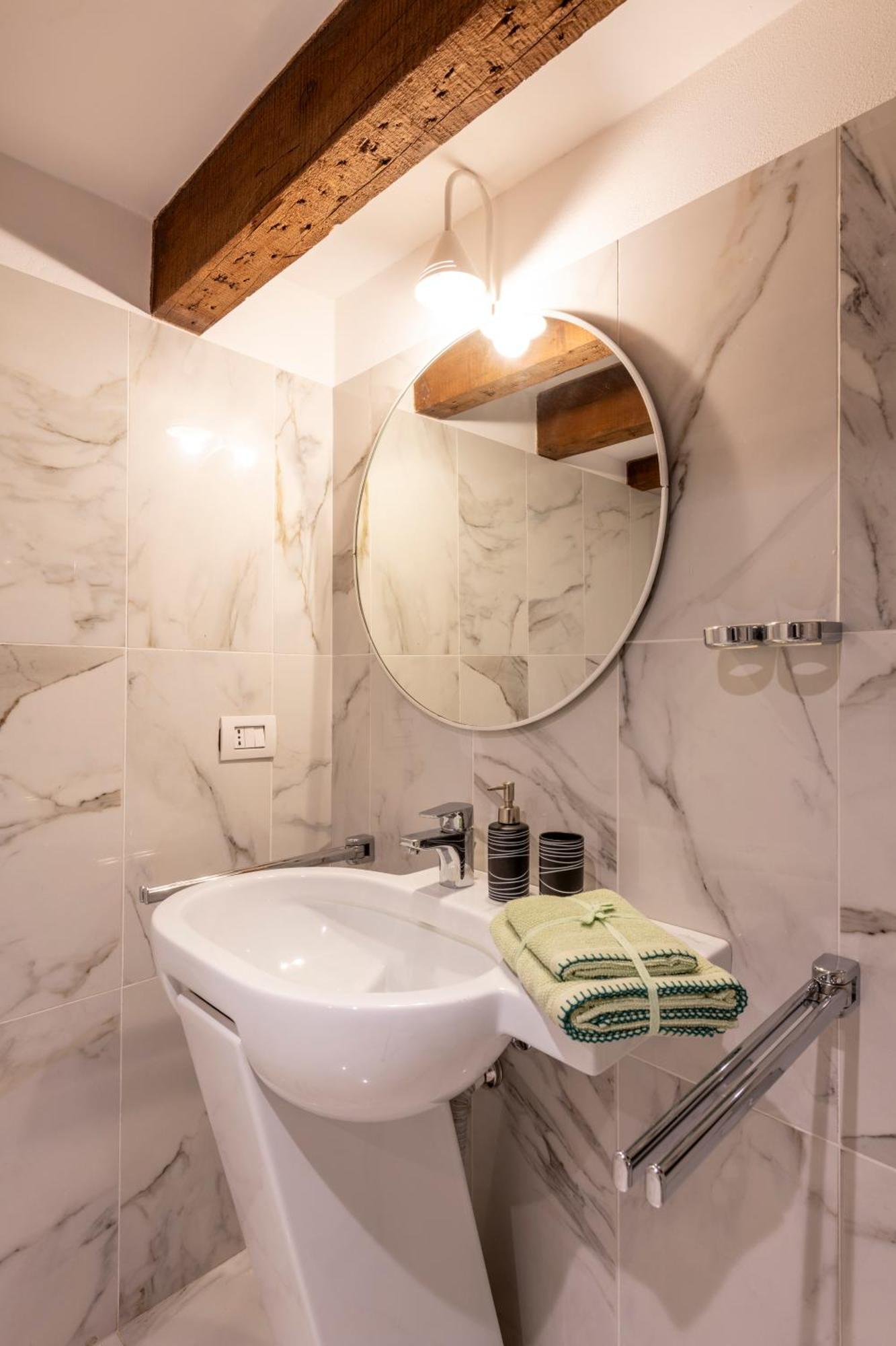 Charming Loft In Isola * Mailand
