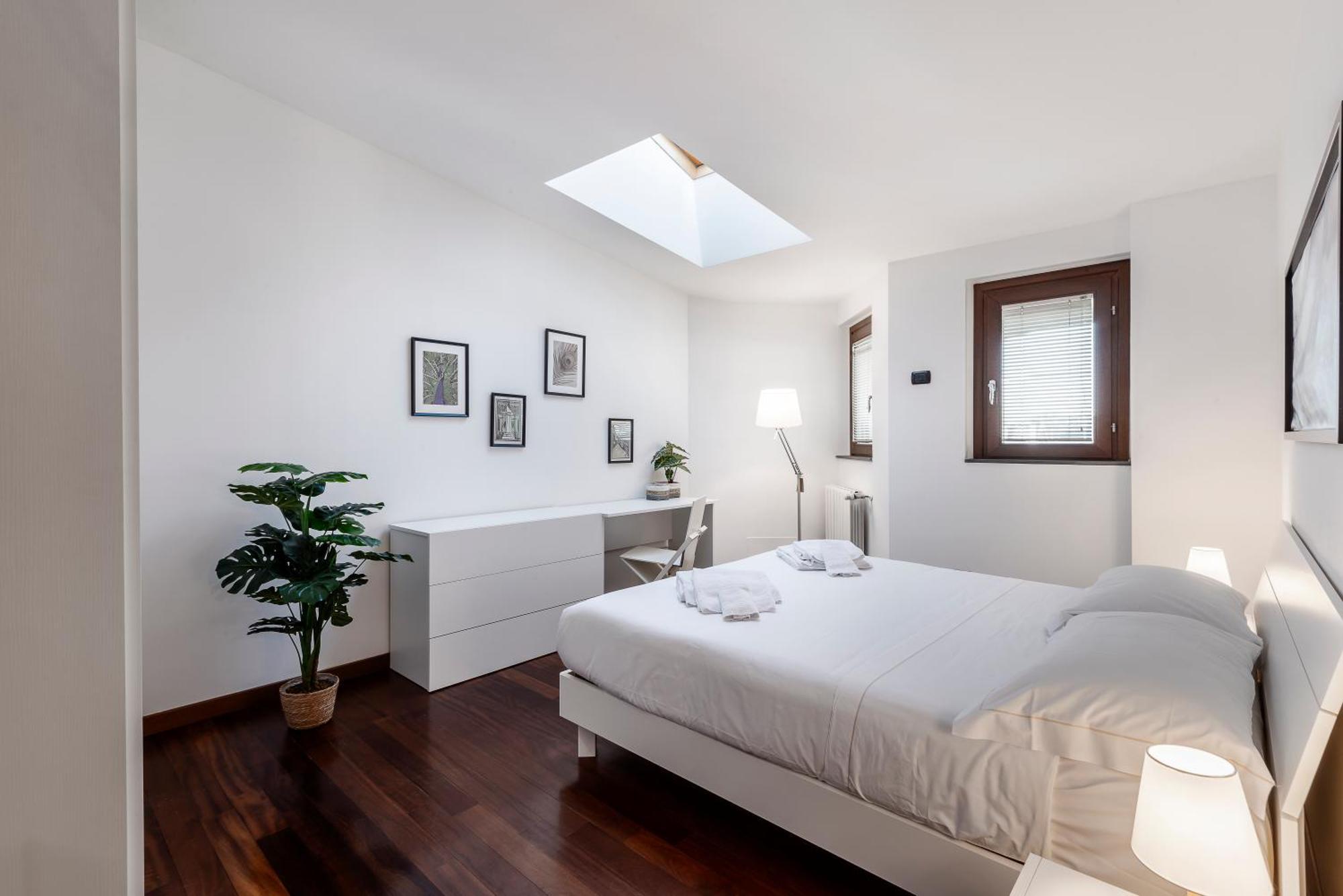 Stayeasy Sesia5 - 4 Bedrooms Penthouse, 2 Baths Apartment
