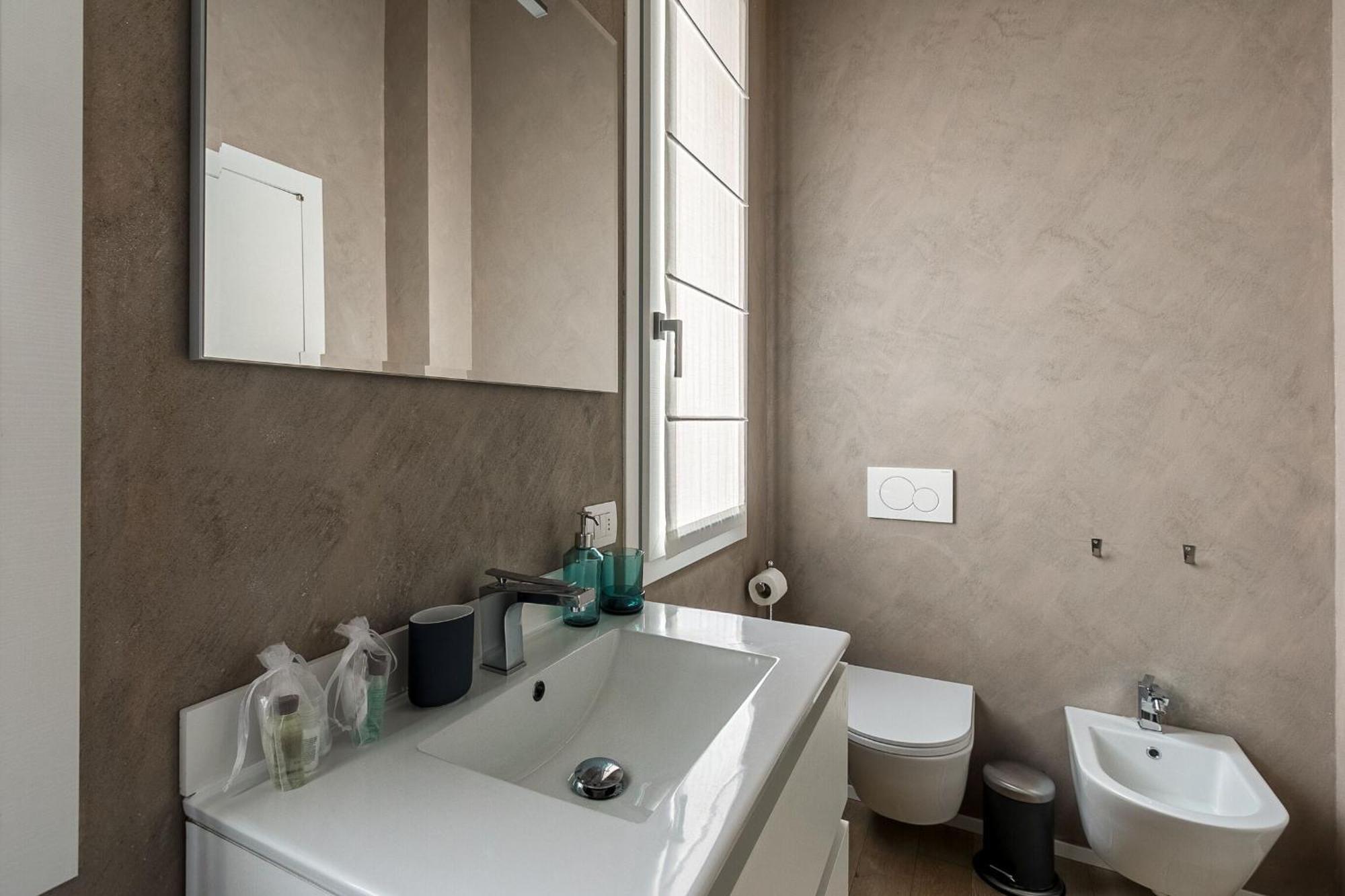 1br Uberto Visconti Di Modrone A With Balcony In
