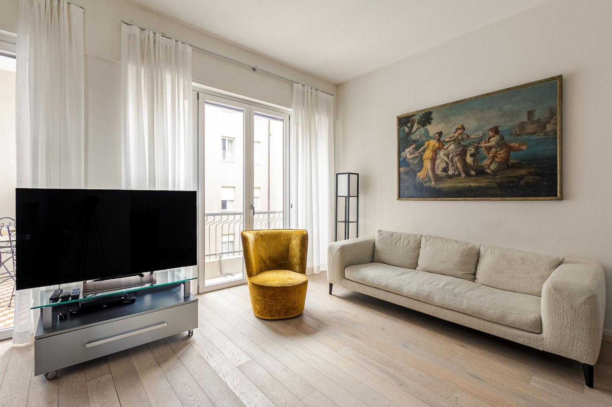 Apartamento 1br Uberto Visconti Di Modrone A With Balcony In