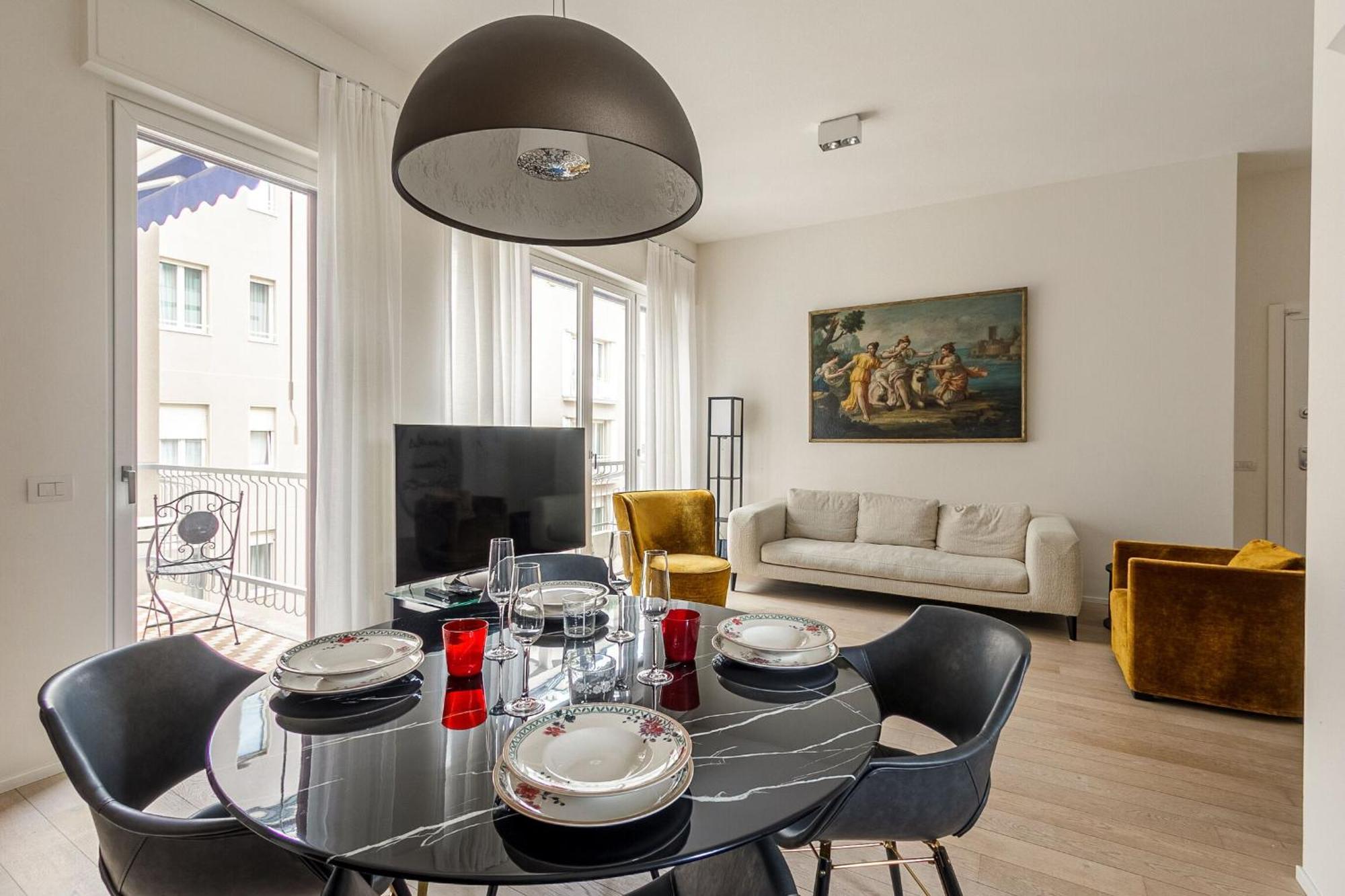 1br Uberto Visconti Di Modrone A With Balcony In Apartamento