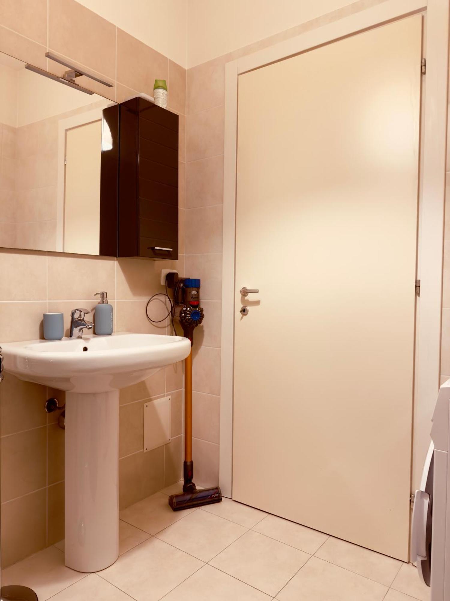 Felci Blu Metro Apartamento Milão