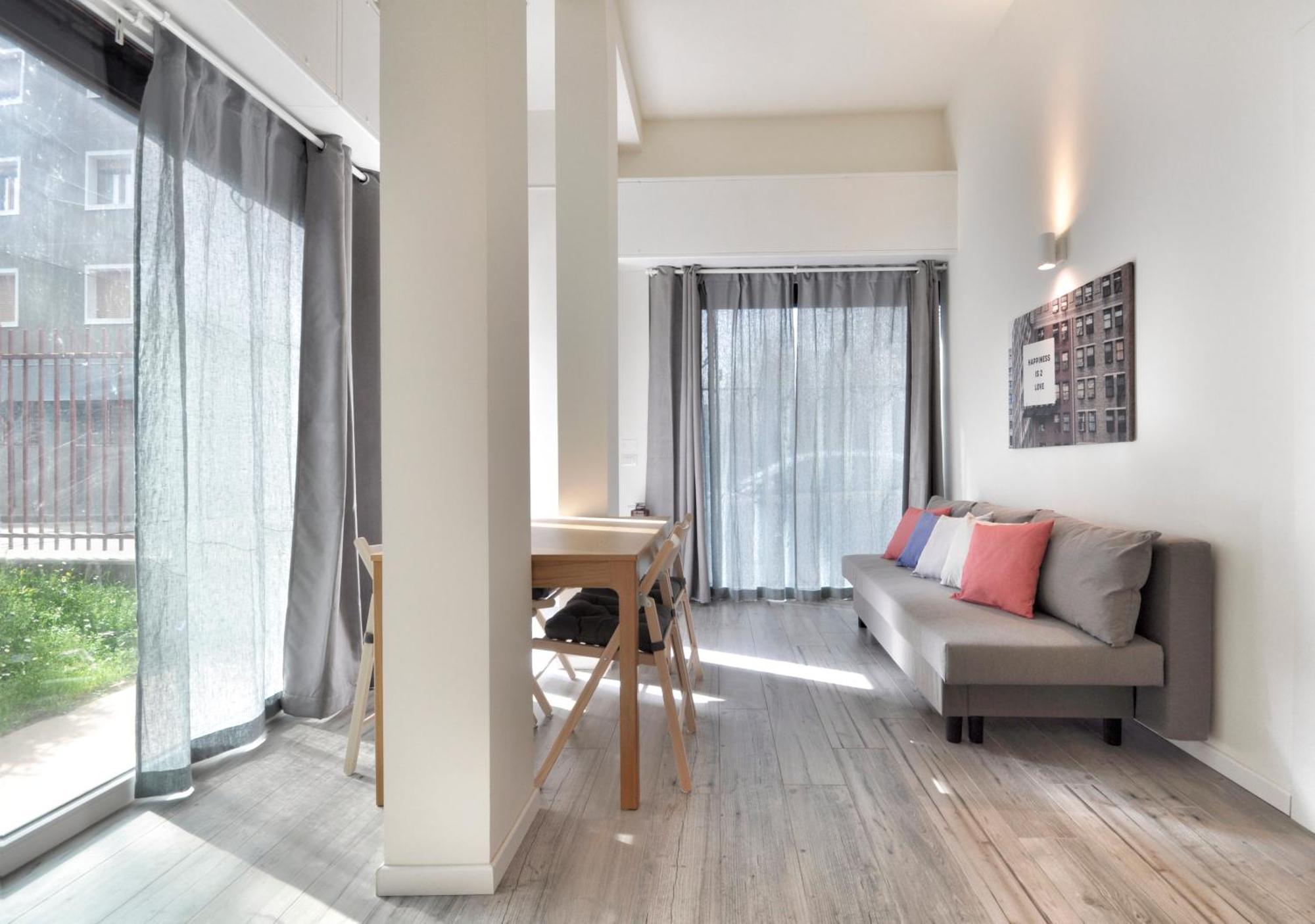 Ihost - Arganini 22 * Mailand