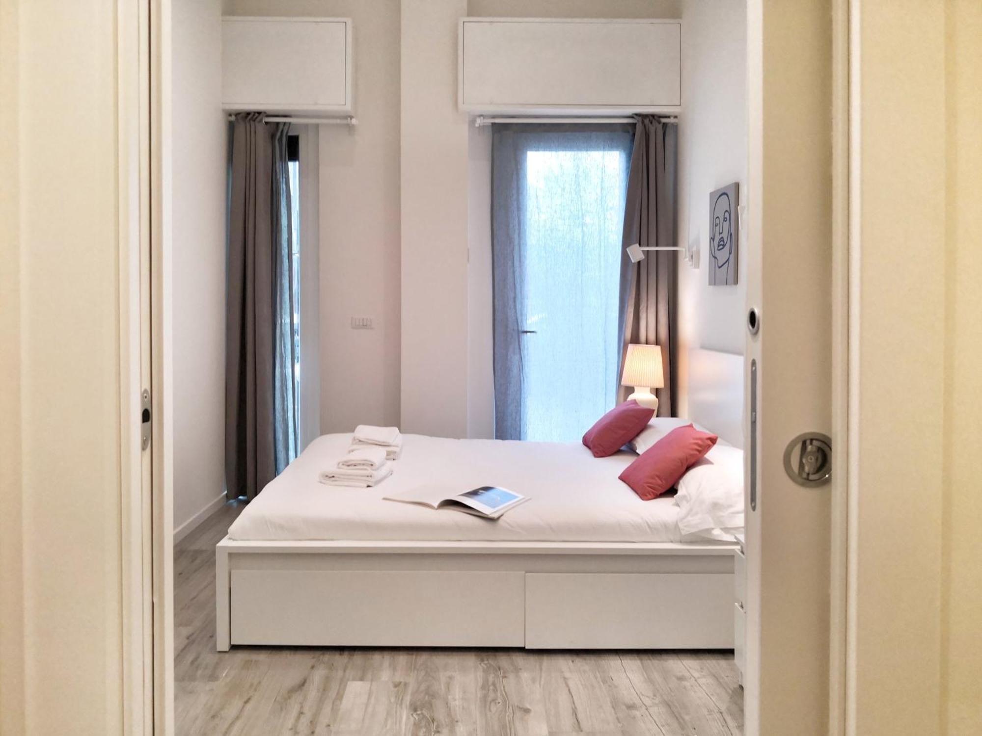Ihost - Arganini 22 * Mailand