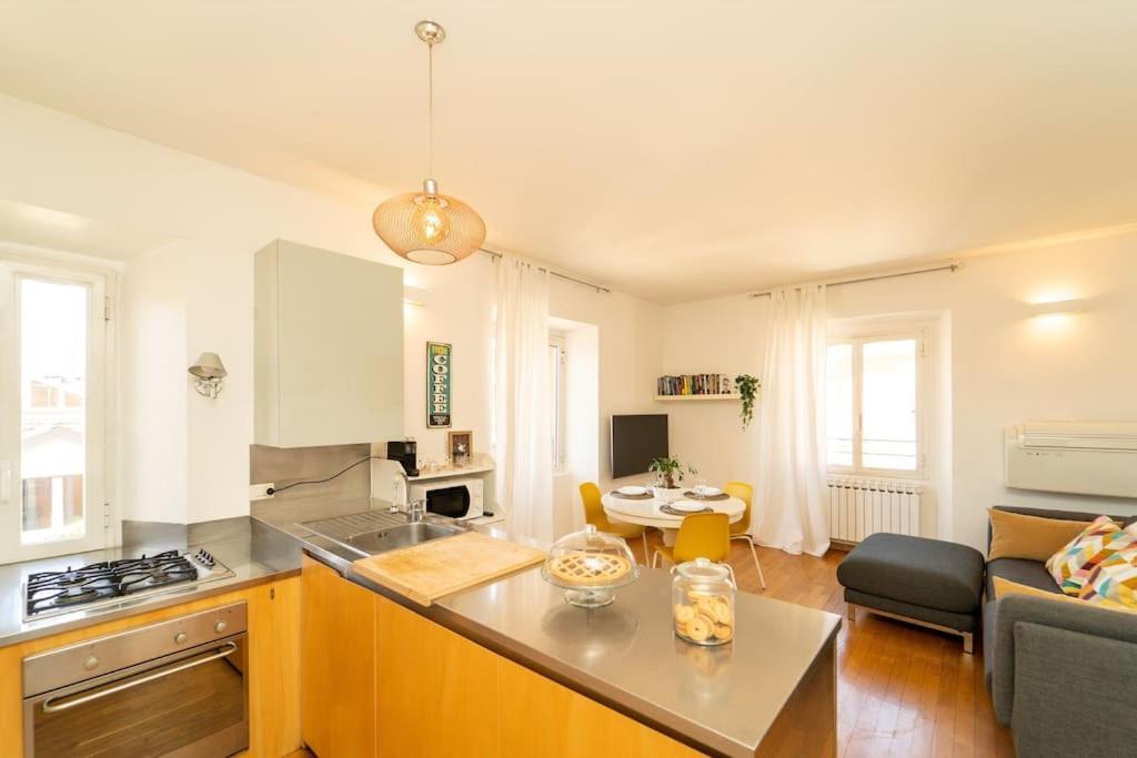 A 15 Min. Dal Duomo Apartamento *