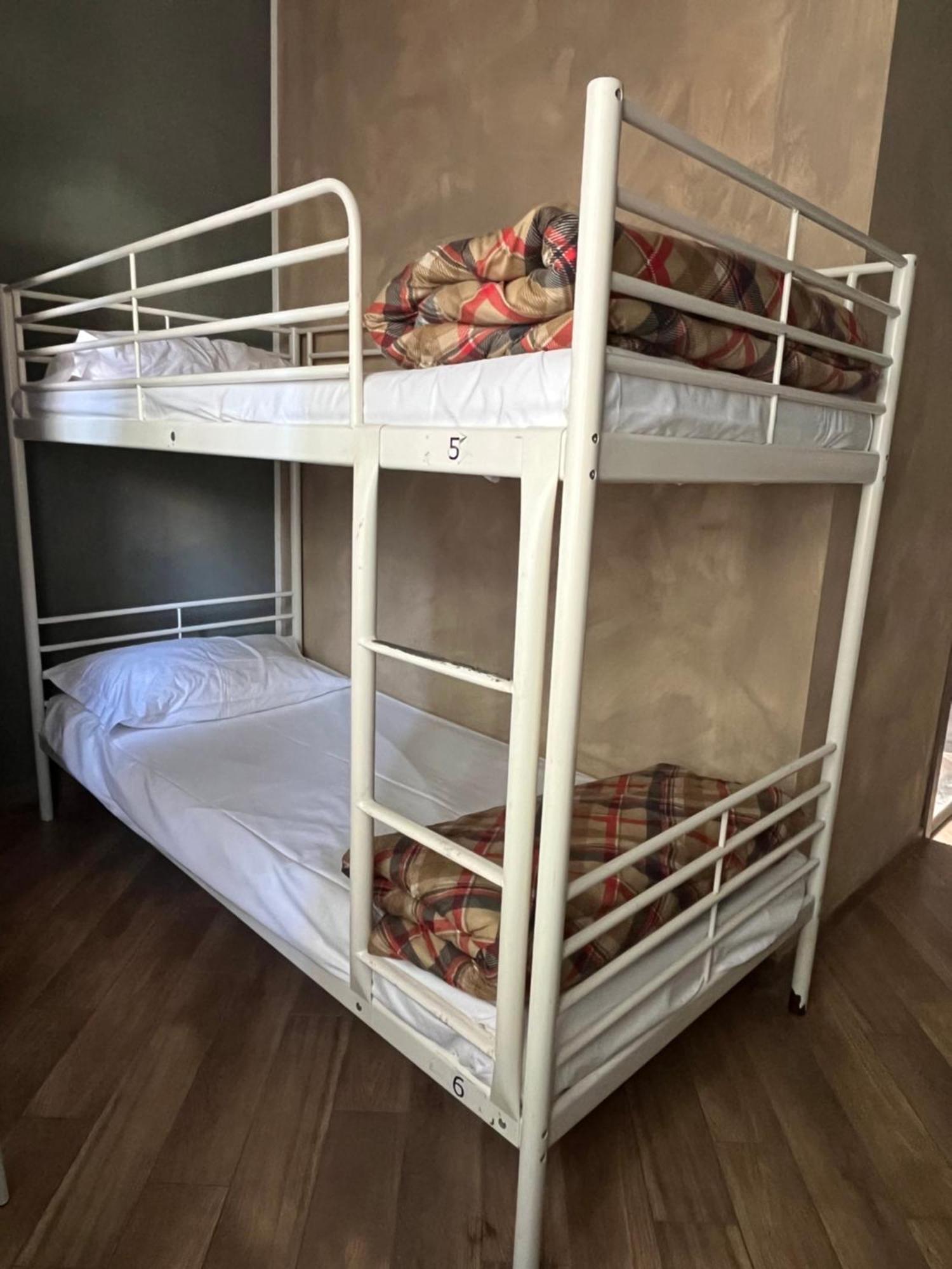 Gloria Hostel