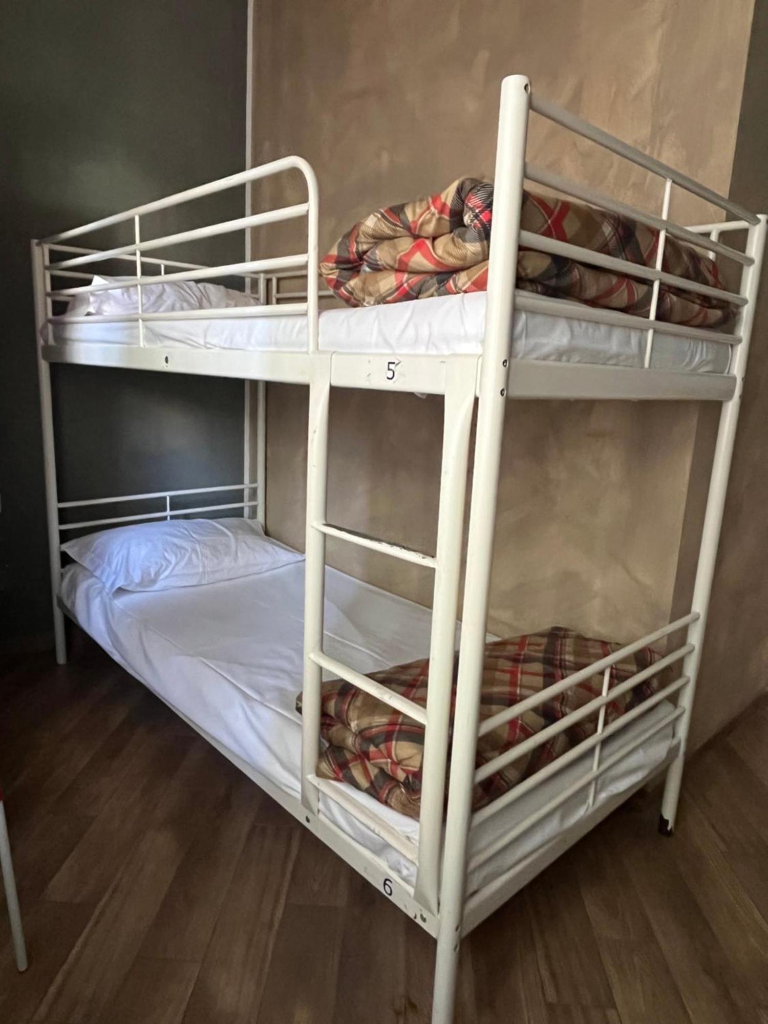 Gloria Hostel
