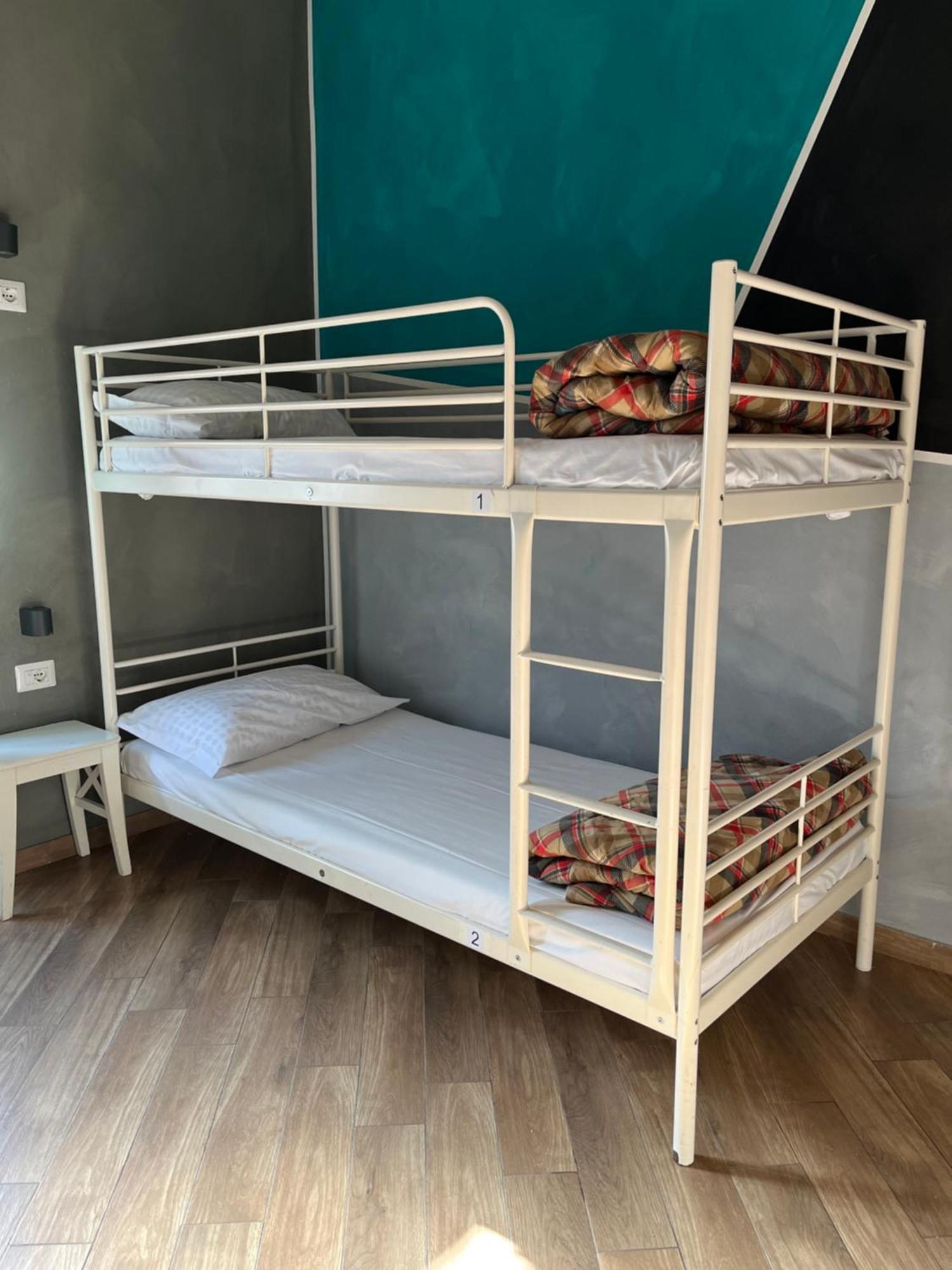 Hostel Gloria *