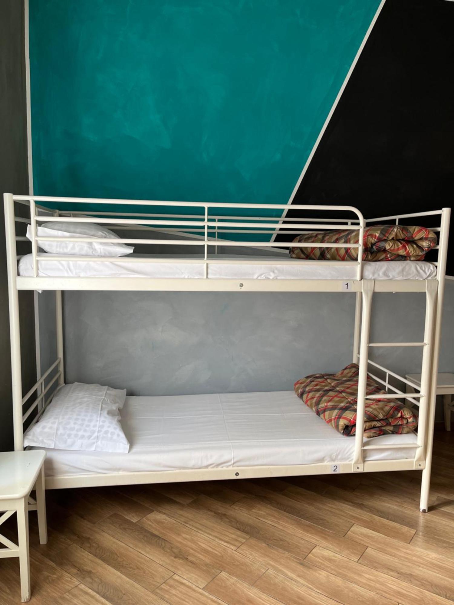 Hostel Gloria *