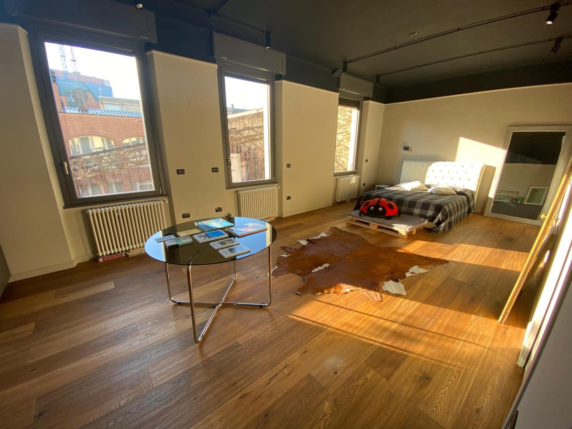 Centro-200 Mq Loft/ufficio • Check-in 24h • Wifi Apartment Mailand