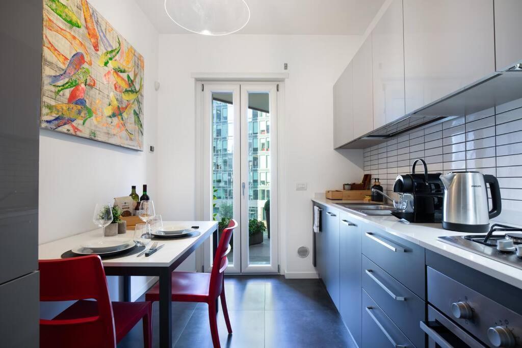 - Comfort Con Terrazza Apartment Milan