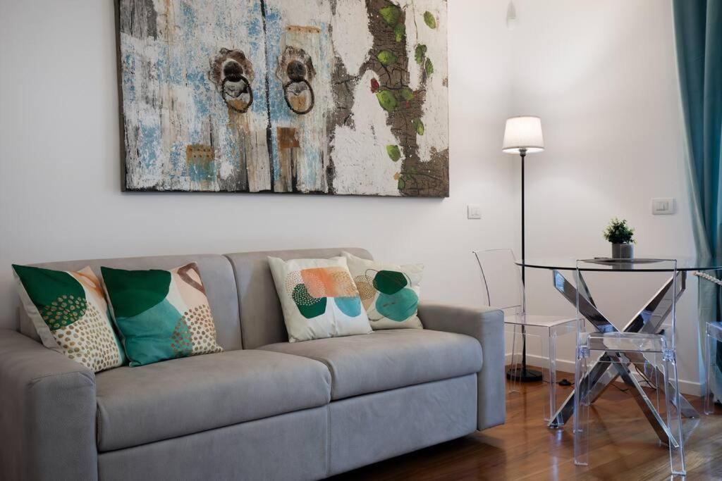 - Comfort Con Terrazza Apartment Milan