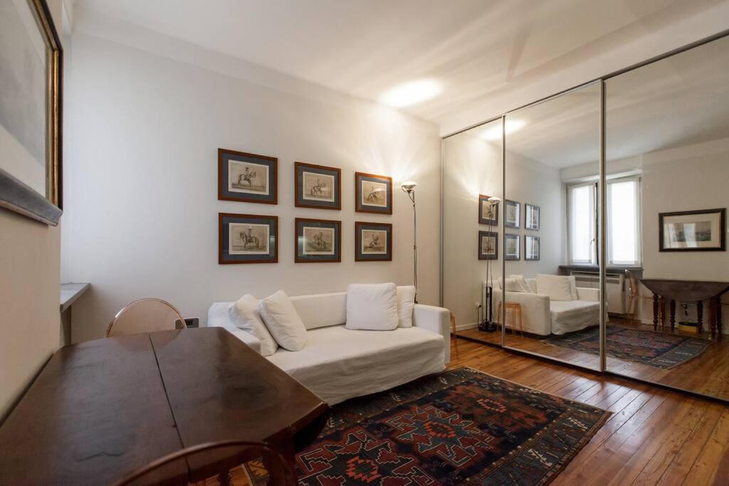 Apartamento Charming In Porta Venezia Milão