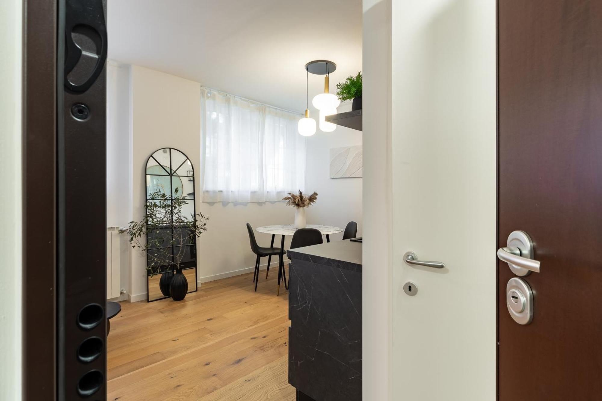 45royal Stylish House Center Mailand