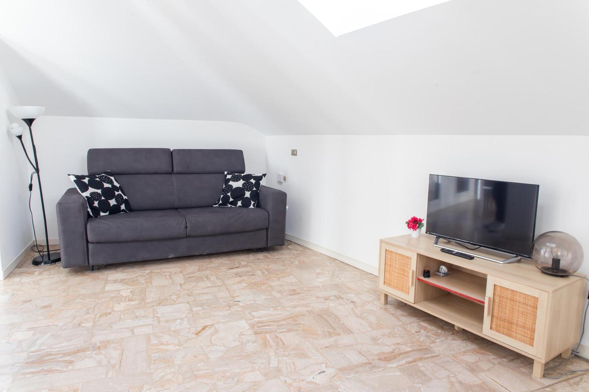 Apartamento Skyview - Penthouse Few Steps From Metro