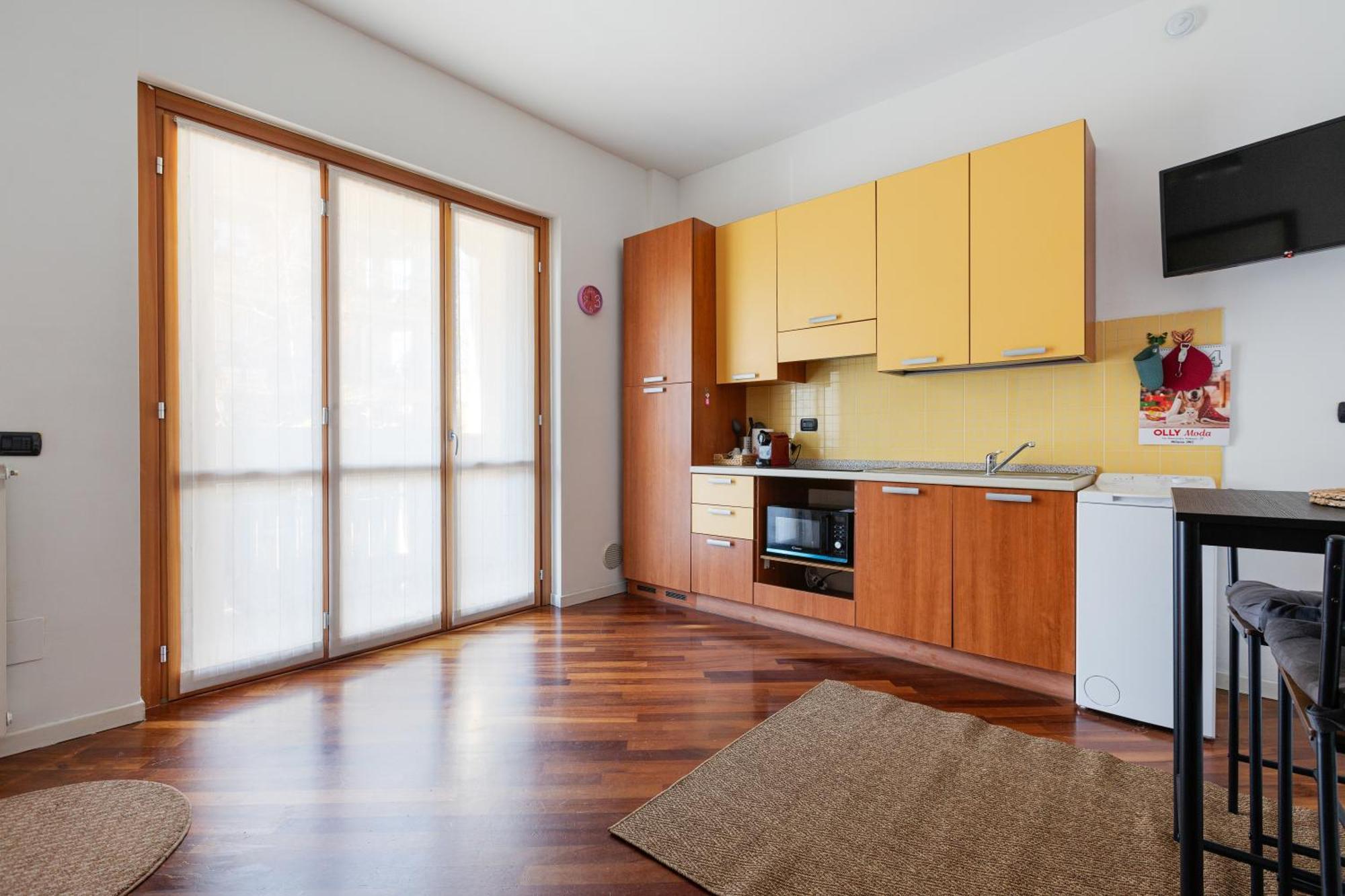 Apartment Comfy Only 900m From Affori Fn Station!