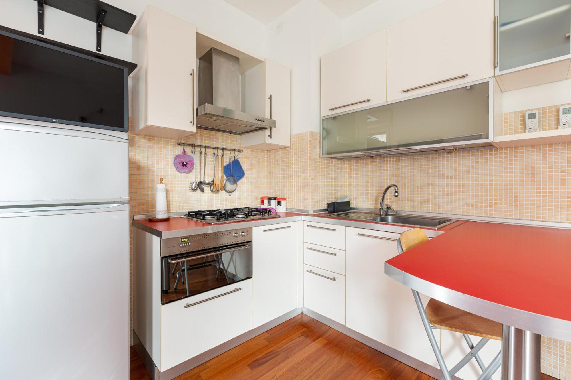 Zara Cozy With Balcony - 250m From M5 Istria * Milan