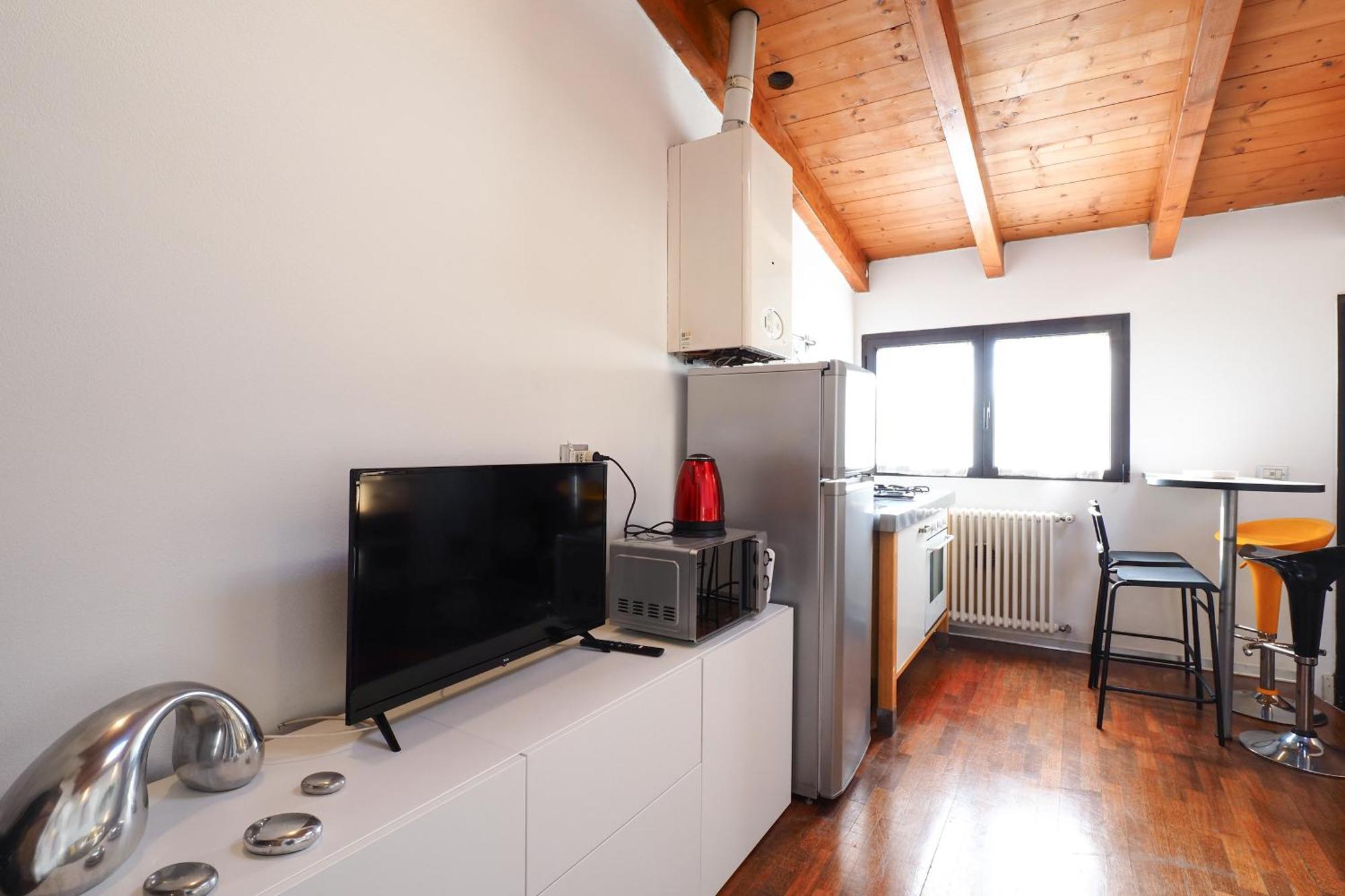 Primopiano - Comune Antico Apartment Milan